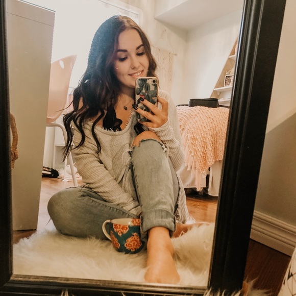 Meet your Posher, Sara - Picture 2 of 3